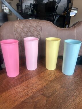 Tupperware Vintage Pastel Tumbler Set in Pink, Light Pink, Yellow, Light Blue